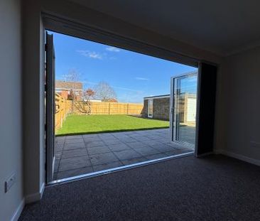 Fitzmaurice Close, Covingham, Swindon, SN3 - Photo 2