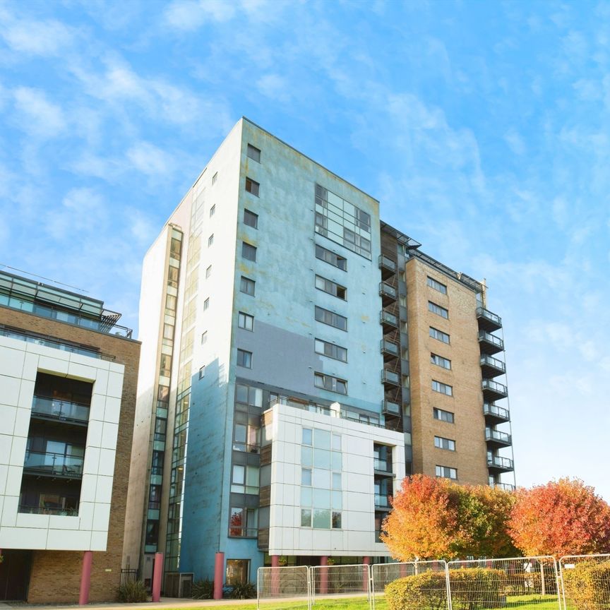 Lady Isle House, Ferry Court, Caerdydd, CF11 - Photo 1