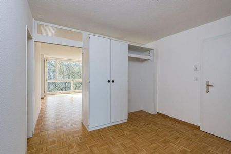 Comfortable living in a modern development - Photo 3