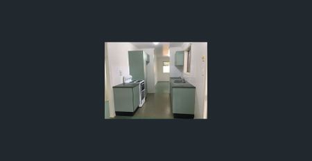 Convenient, Shed, Pet Friendly - Photo 3