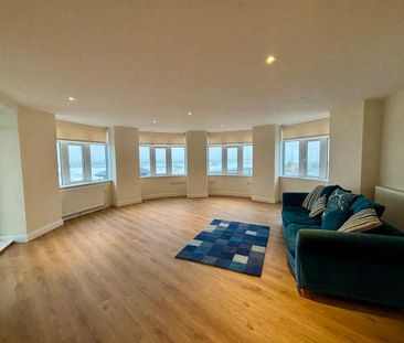 3 bedroom flat to rent - Photo 4