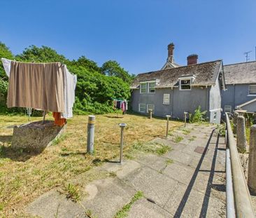 1 bedroom ground floor maisonette to rent - Photo 2