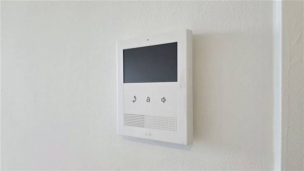 Appartement te huur - Photo 1