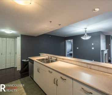 Condo in Vancouver West Side, BC - Photo 1