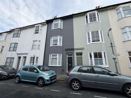 St. Martins Place, Brighton, BN2 - Photo 3