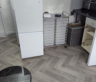 3 Bed Maisonette, Sheffield, S14 - Photo 3