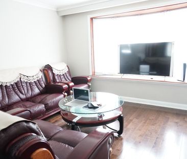 For Lease - 27 Ronway Crescent, Toronto, Ontario - Photo 3