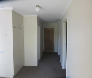 Neat Three Bedroom Home With Shed - Photo 2