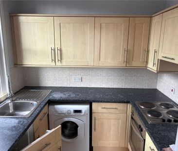 1 bed First Floor Flat for rent - Photo 3