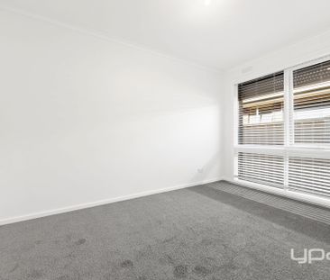 32 Concord Circuit, ALBANVALE - Photo 6