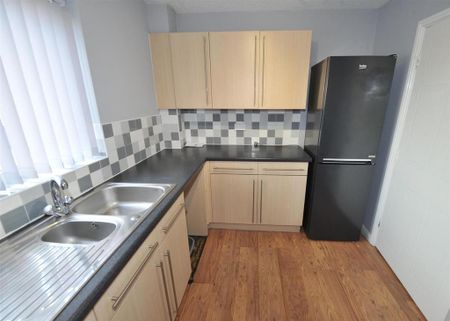 2 bedroom apartment to rent - Photo 4