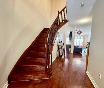 For Lease - 8 Townwood Drive Unit# 62, Richmond Hill, Ontario - Photo 2