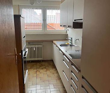 helle Wohnung im 4 OG mit Lift, EBK, Gäste-WC, Wintergarten und Kellerraum. - Foto 1