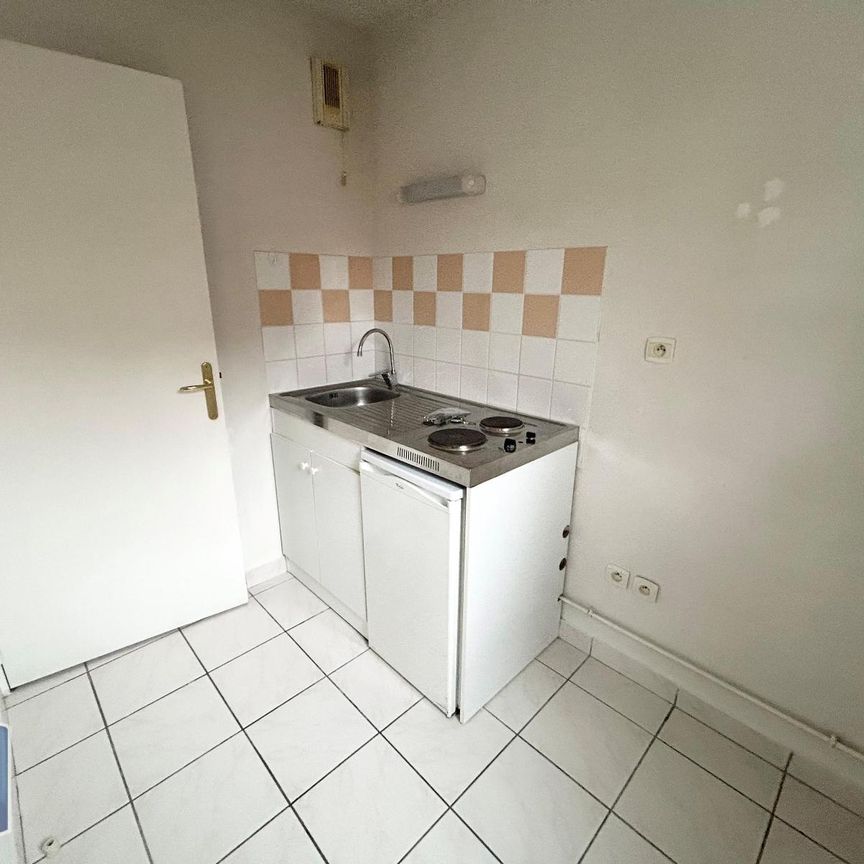 Location Appartement 2 pièces 55m² VALENCIENNES 59300 - Photo 1