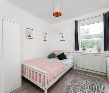 Victorian house in the heart of Wood Green, Zone 3 Room 4 - Photo 2