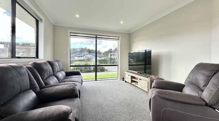 4 Bedroom Home in Wallaceville - Photo 2