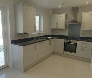 Mynachlog Road, Llanelli, SA15 - Photo 1