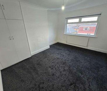 Aireville Grove, Shipley, BD18 - Photo 3