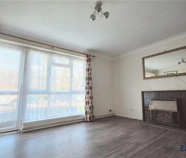 St. Leonards Road, Epsom, Surrey, KT18 - Photo 1