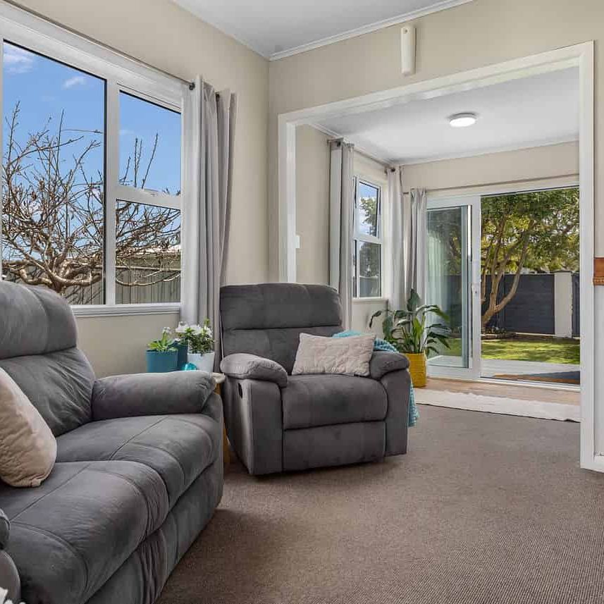 Long-Term Haven in Whakatane - Convenient - Photo 1