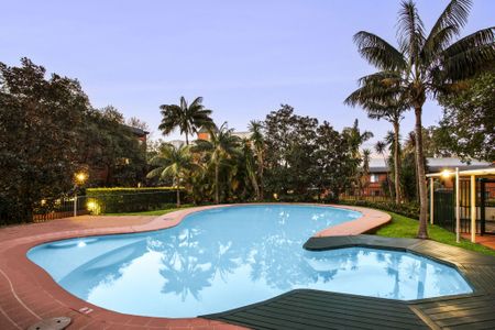 Oasis of quiet charm at heart of village lifestyle - Photo 4