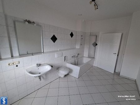 Helle 2 Zimmer Wohnung mit Einbauküche - Photo 5