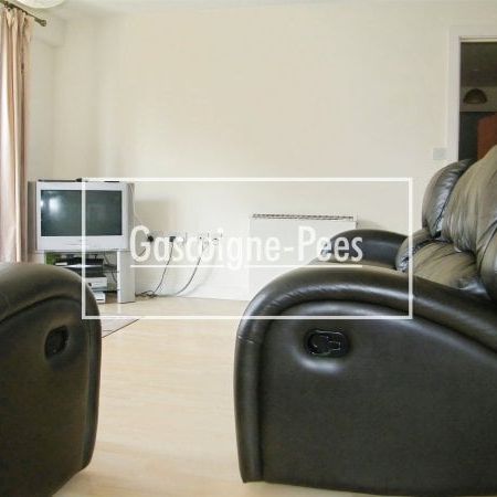 Winterthur Way, RG21 - Photo 1