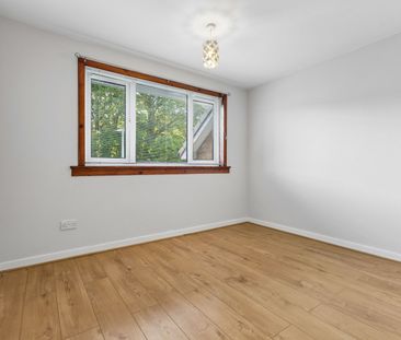 Landrick Avenue - Photo 3
