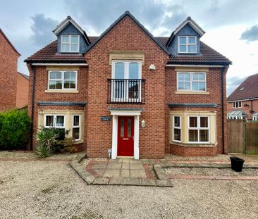 5 bedroom detached to let - Photo 1