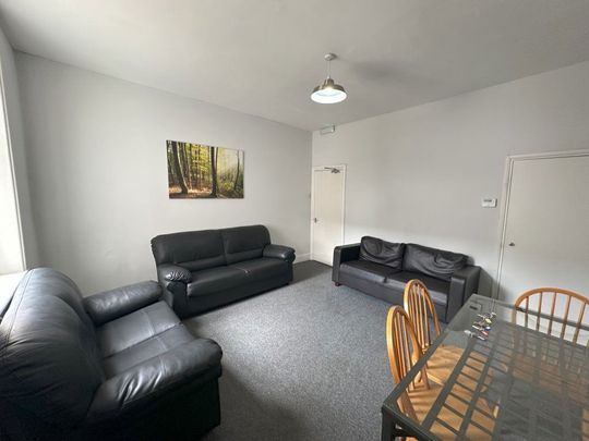 Ninth Avenue, Newcastle Upon Tyne - Photo 1