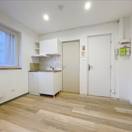 1 pièce - 15,31 m² - RDC - Colocation non autorisée - Photo 4