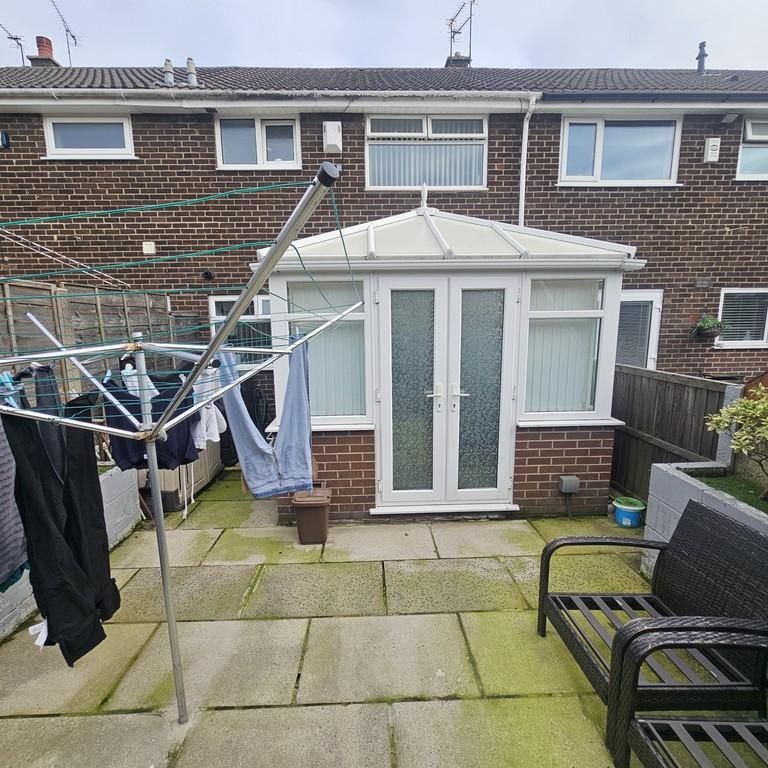 3 bedroom terraced house to rent - Photo 1