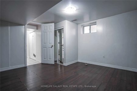 Detached Home For Lease | E8430244 - Photo 4
