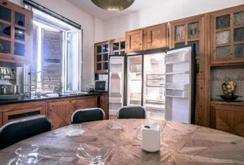 Prati: Spacious, tastefully furnished 1 bedroom, living, study, kitchen and bath. Located in beautiful building on high floor. Bright, silent, near services, metro and center. #1709