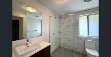 Family Residence in Convenient Location - Photo 5