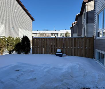 For Lease - 25H Banner Road, South of Baseline to Knoxdale, Ontario - Photo 6