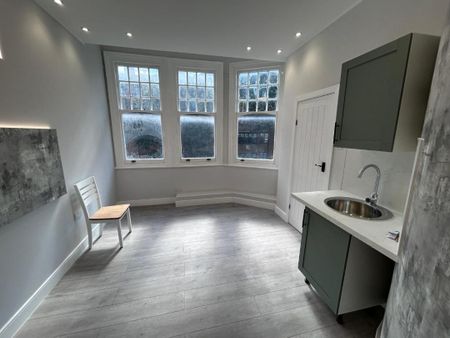 Studio Flat, Fortis Green Road, N10 - Photo 2
