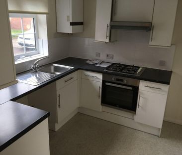 2 bedroom terraced house to rent - Photo 5