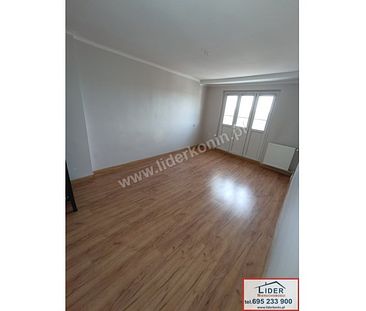 Wynajmę mieszkanie – 3 pokoje + garaż - Konin - Photo 1
