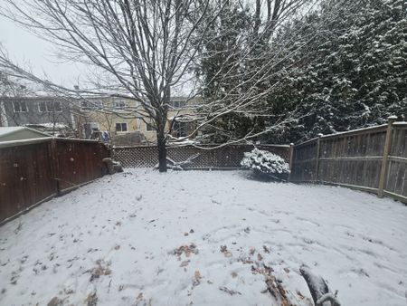 For Lease - 538 SEYTON Drive, Bells Corners and South to Fallowfield, Ontario - Photo 2