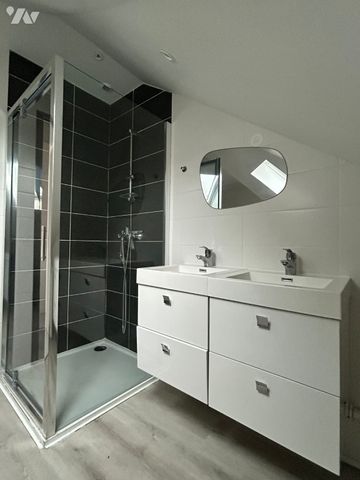 Appartement dans centre ville de Chambly, comprenant une entrée, un séjour avec un coin cuisine - Photo 3