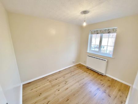 3 bedroom semi-detached house to rent - Photo 5