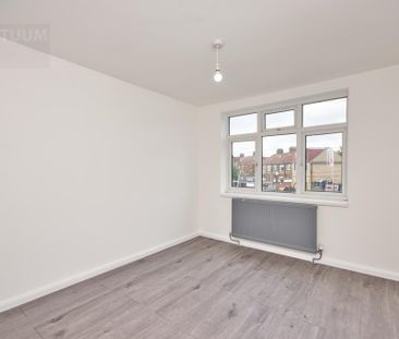 5 bedroom terraced house to rent - Photo 4