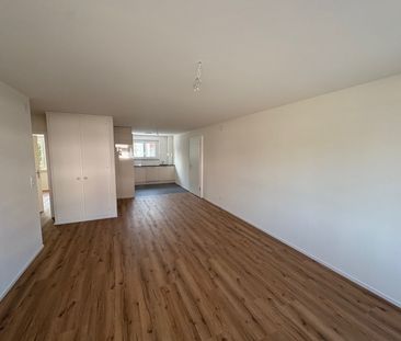 Erstvermietung von totalsanierter 3.5-Zimmer-Wohnung an zentraler L... - Photo 3