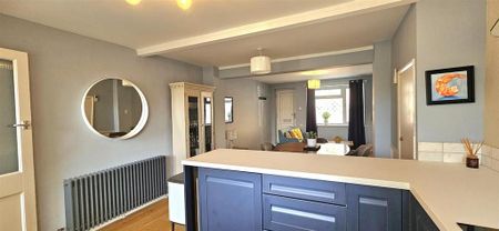 2 bedroom terraced house to rent - Photo 3