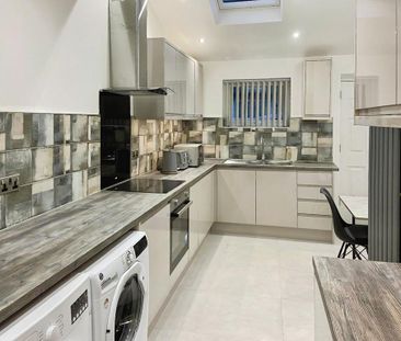 6 bedroom house to rent - Photo 2