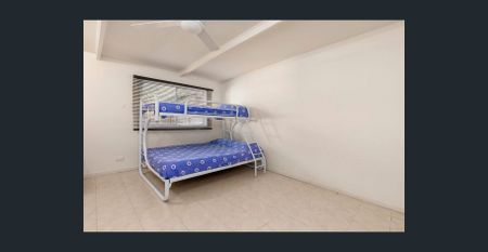 Coastal Hideaway with Outdoor Entertaining Built In - Photo 4