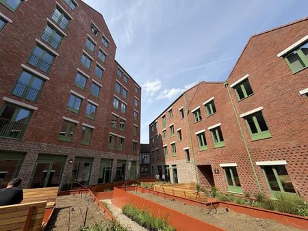 Guildford, Surrey, GU2 - Photo 5