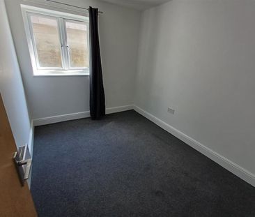 Broadway, Cardiff - Photo 1