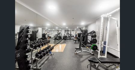 Character-filled, Spacious One Bedroom Apartment - Photo 4